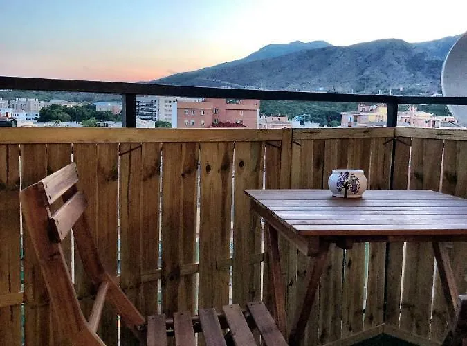 Upper Floor Sunny Terrace Appartamento