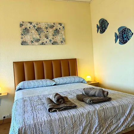 Upper Floor Sunny Terrace דירה *