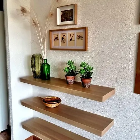 Upper Floor Sunny Terrace Апартаменти