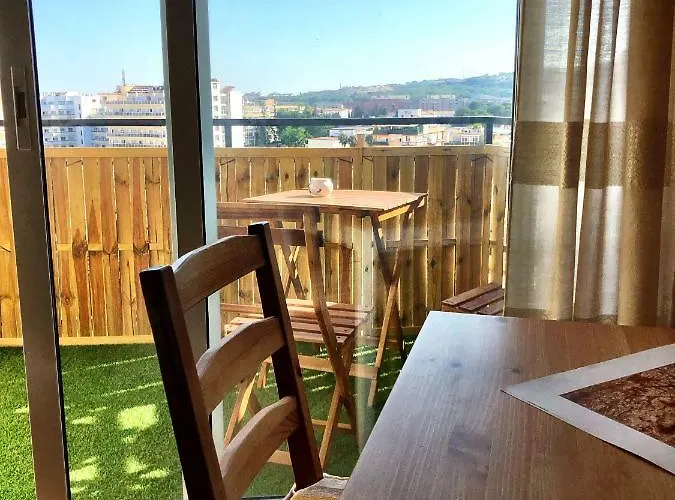 Upper Floor Sunny Terrace Διαμέρισμα *