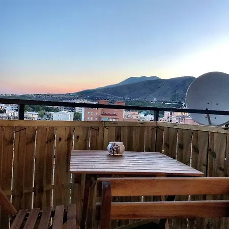 Апартаменти Upper Floor Sunny Terrace Торремолінос